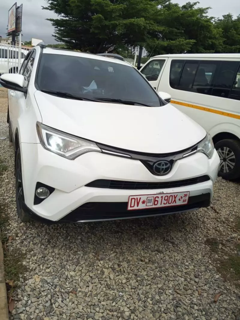 Toyota RAV 4   - 2016