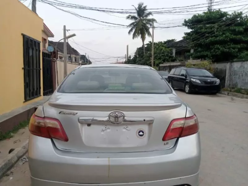 Toyota Camry   - 2008
