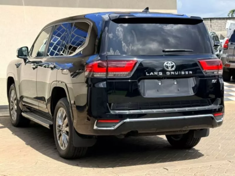 Toyota LAND CRUISER 300 LC300