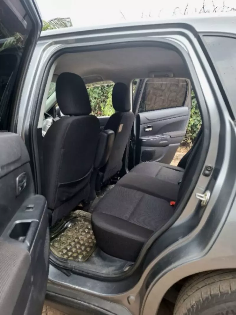 Mitsubishi RVR   - 2010