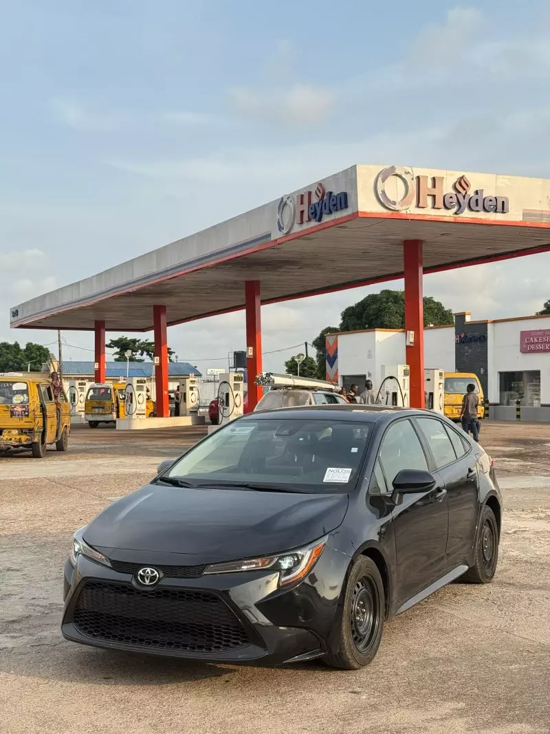 Toyota Corolla Cross (High Grade)   - 2021