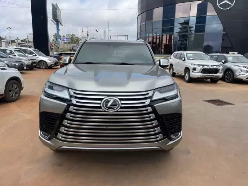 Lexus LX 600   - 2022