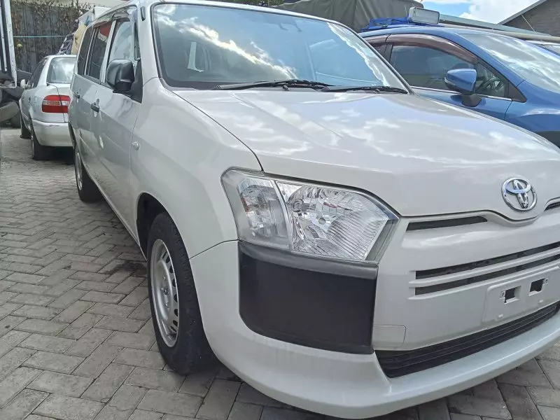 Toyota Probox    - 2018