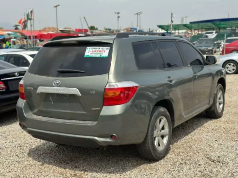 Toyota Highlander   - 2008