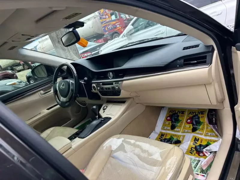 Lexus ES 350   - 2013