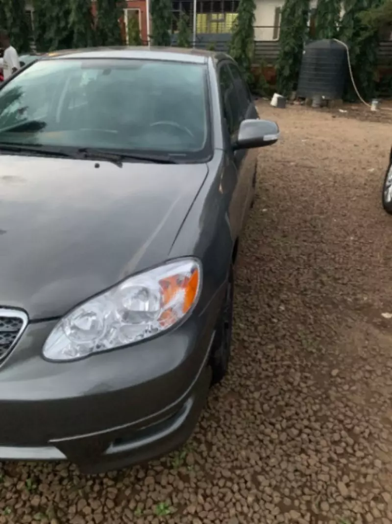 Toyota Corolla   - 2006
