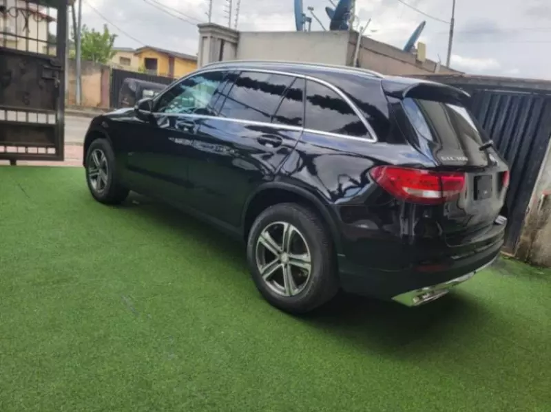 Mercedes-Benz GLC 300