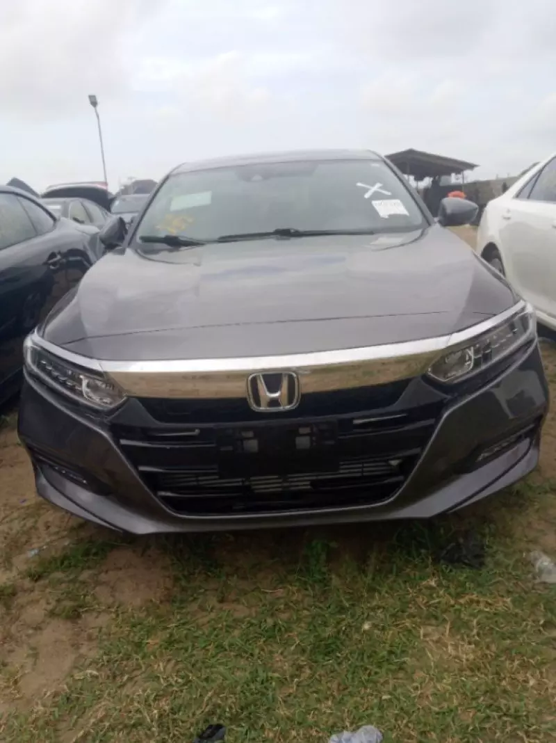 Honda Accord   - 2019