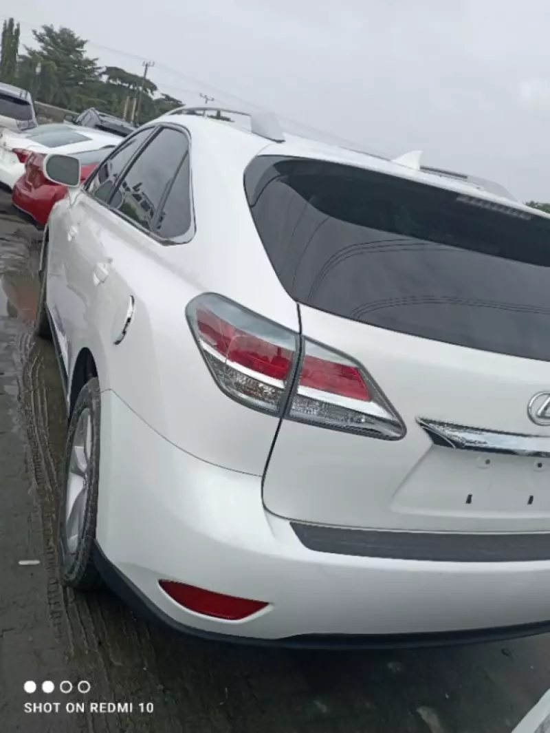 Toyota Lexus RX 350h   - 2015