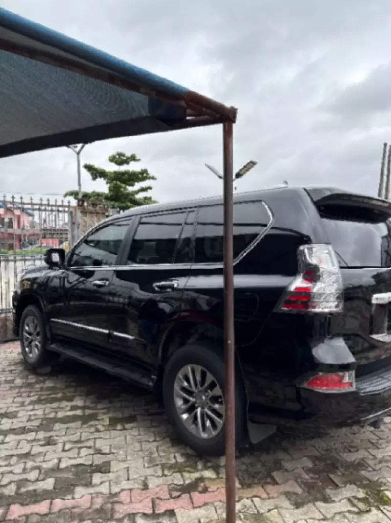 Lexus GX 460   - 2017