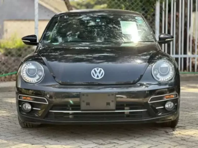 Volkswagen Beetle   - 2017