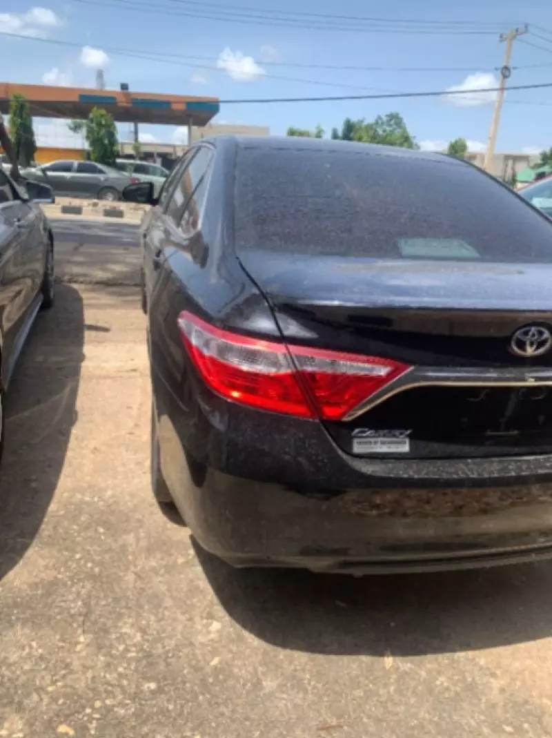 Toyota Camry - 2016