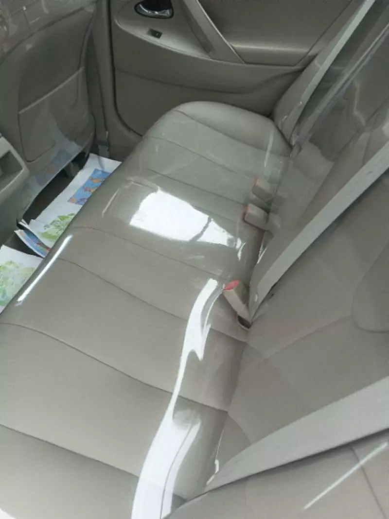 Toyota camry   - 2010