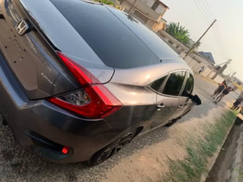 Honda Civic   - 2020