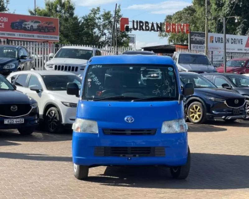 Toyota Town Ace   - 2017