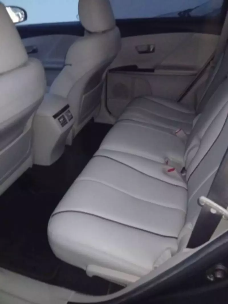 Toyota Venza   - 2011