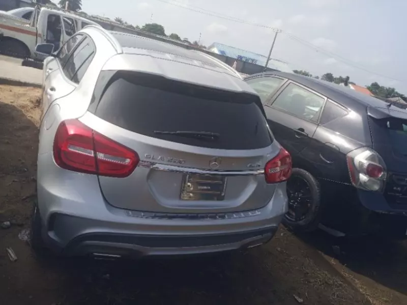 Mercedes-Benz GLA 250