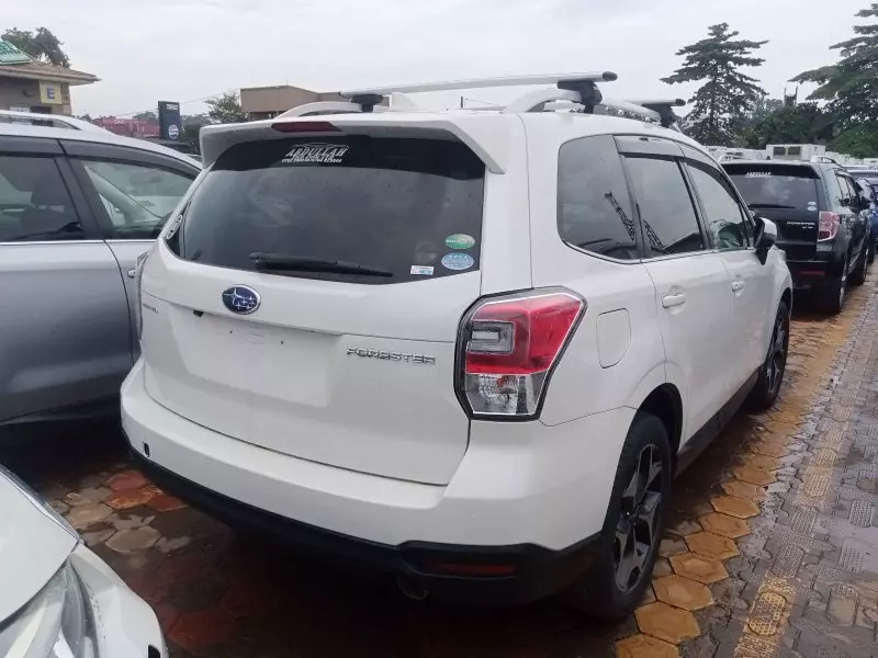 Subaru Forester   - 2015