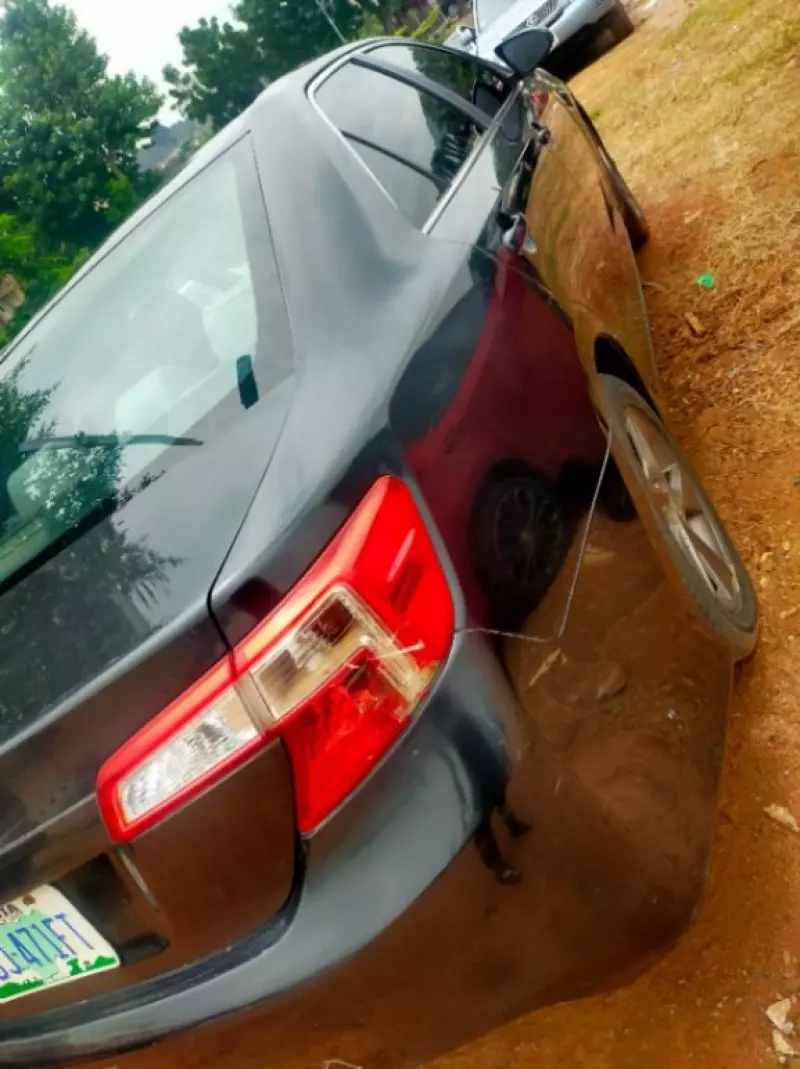 Toyota Camry   - 2012