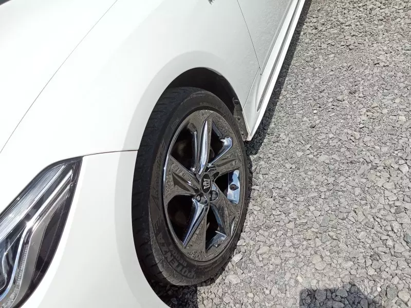 Toyota Crown    - 2018