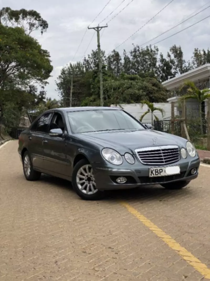 Mercedes-Benz E 200   - 2007