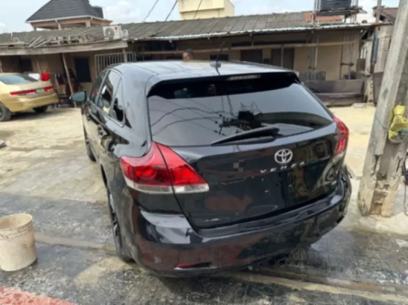 Toyota Venza   - 2013