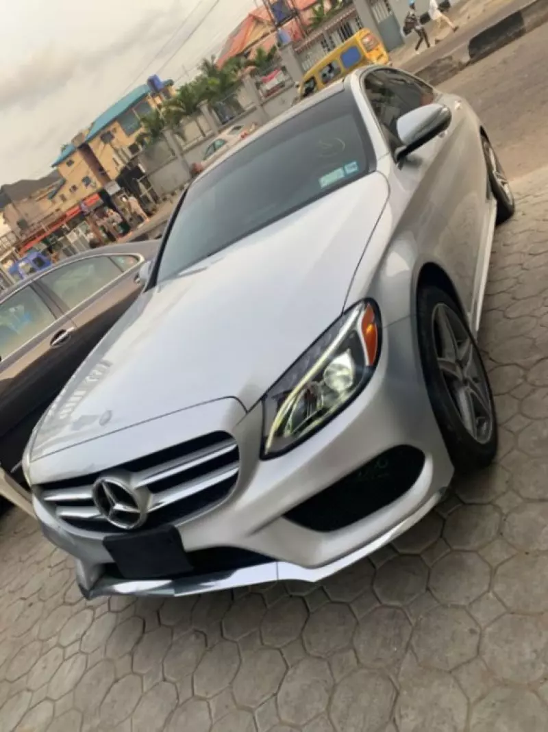 Mercedes-Benz C 300   - 2015