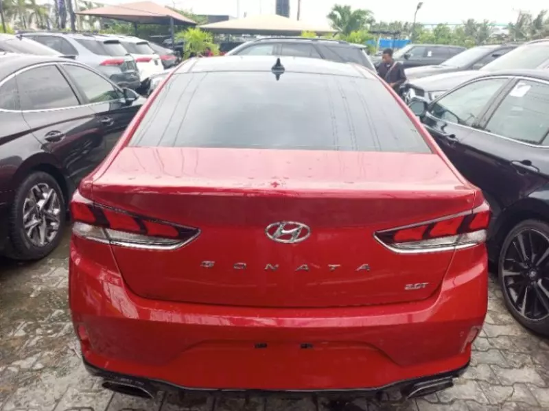 Hyundai Sonata   - 2019