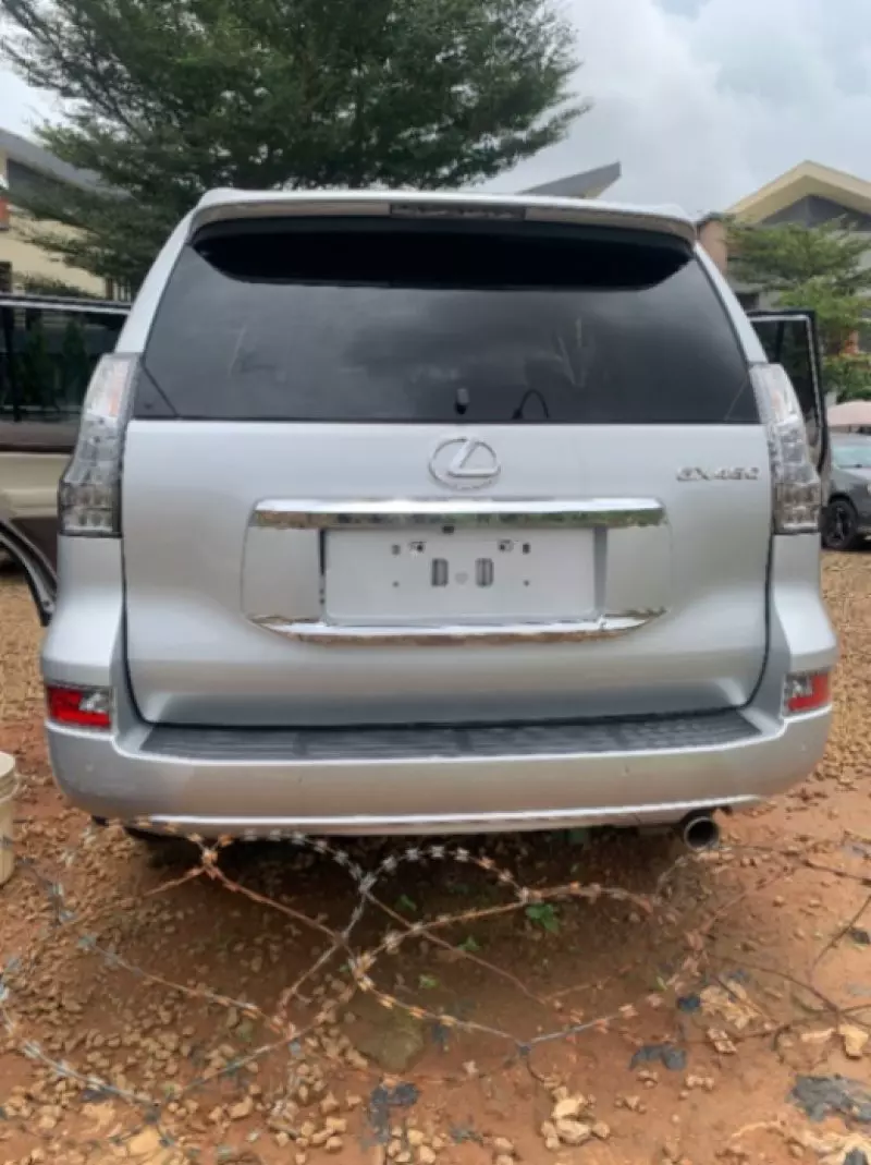 Lexus GS 460   - 2018