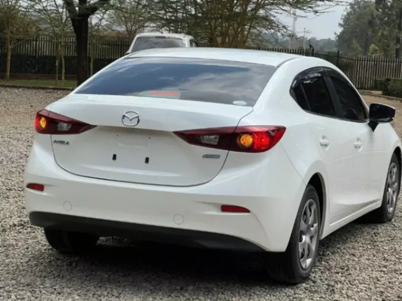 Mazda Axela    - 2017