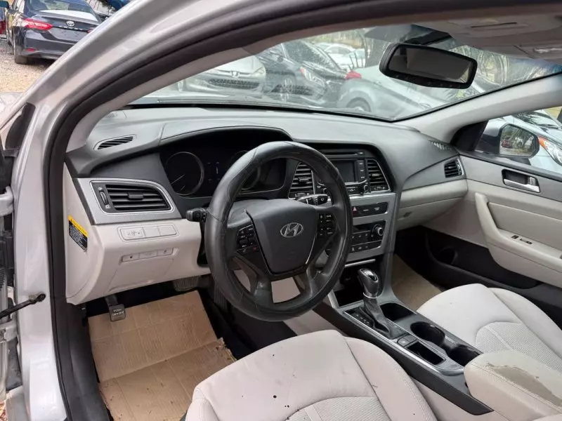 Hyundai Sonata   - 2015