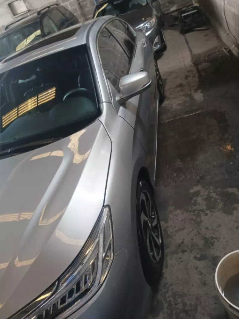 Honda Accord   - 2017