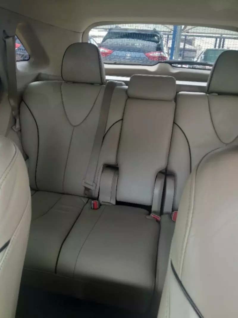 Toyota Venza   - 2015