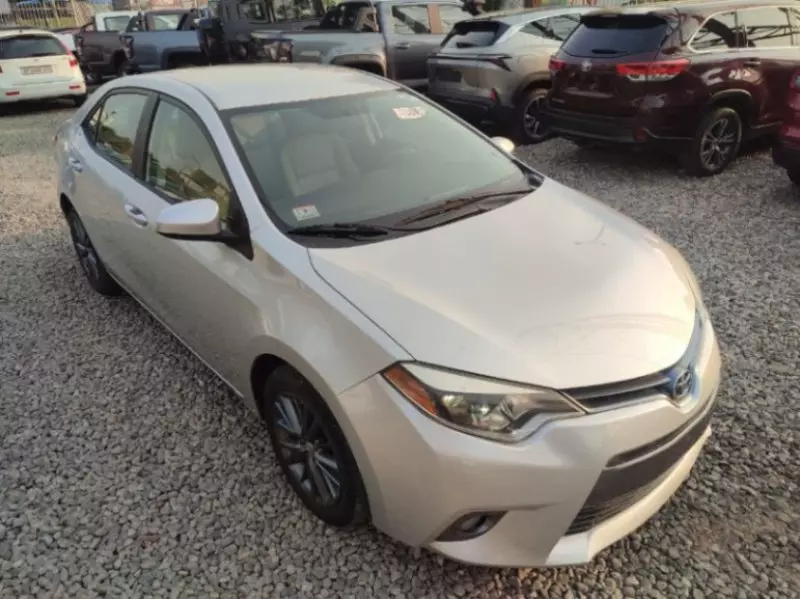 Toyota Corolla   - 2015