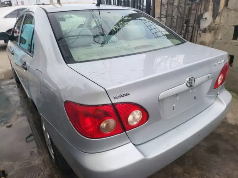 Toyota Corolla   - 2006