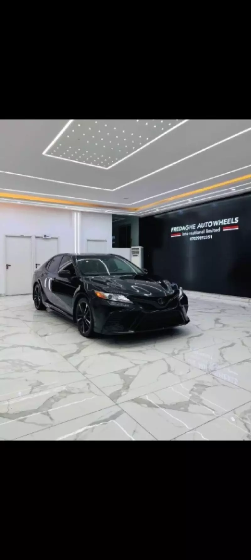 Toyota Camry   - 2018