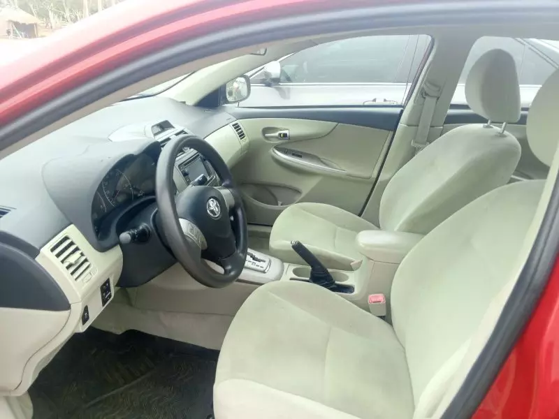 Toyota Corolla   - 2012