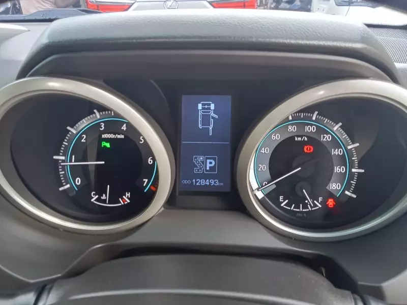 Toyota Landcruiser prado TX   - 2013