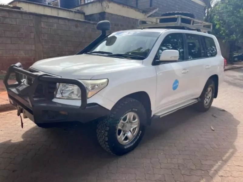 Toyota Land Cruiser - 2015