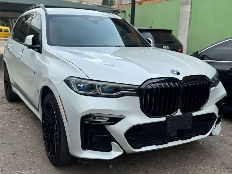 BMW X7   - 2020