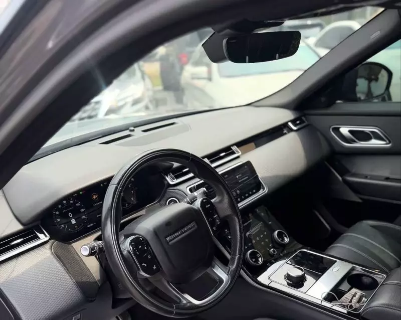 Land Rover Range Rover Velar   - 2018