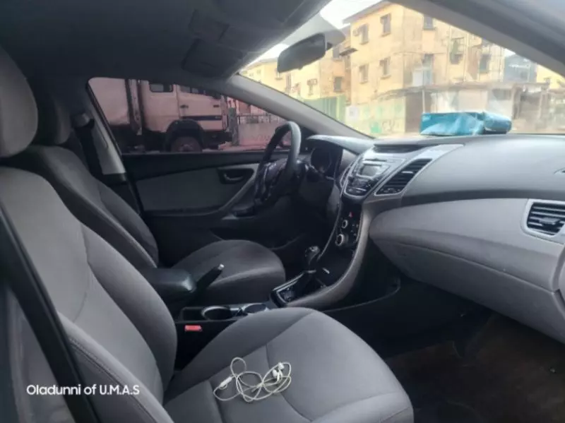 Hyundai Elantra   - 2014