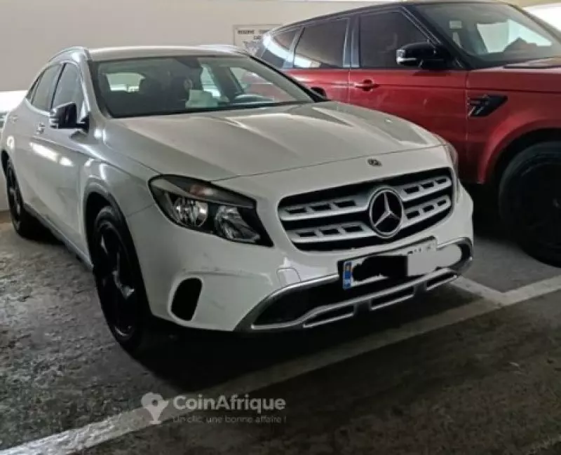 Mercedes-Benz CLA 180