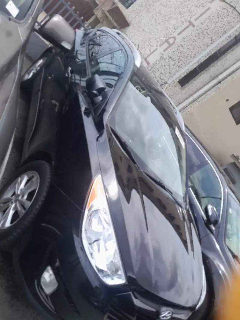 Hyundai Tucson   - 2011