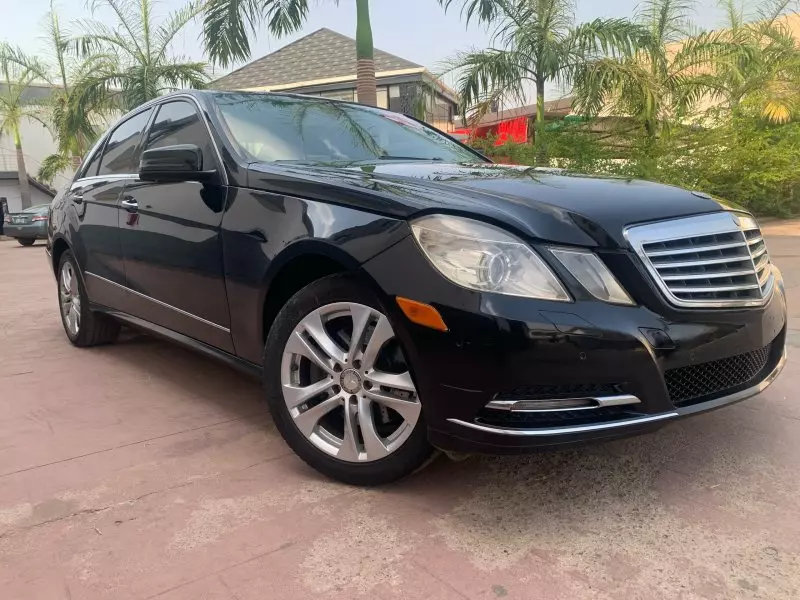 Mercedes-Benz E 350   - 2011