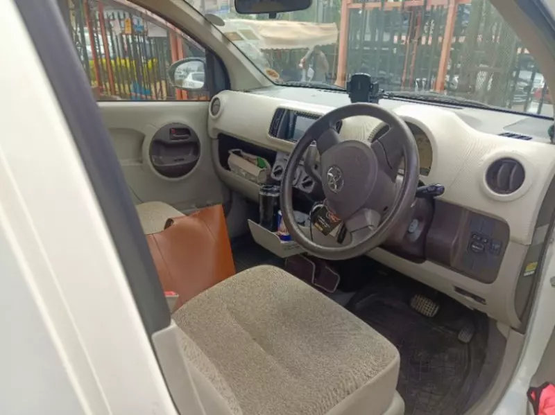 Toyota Passo   - 2011