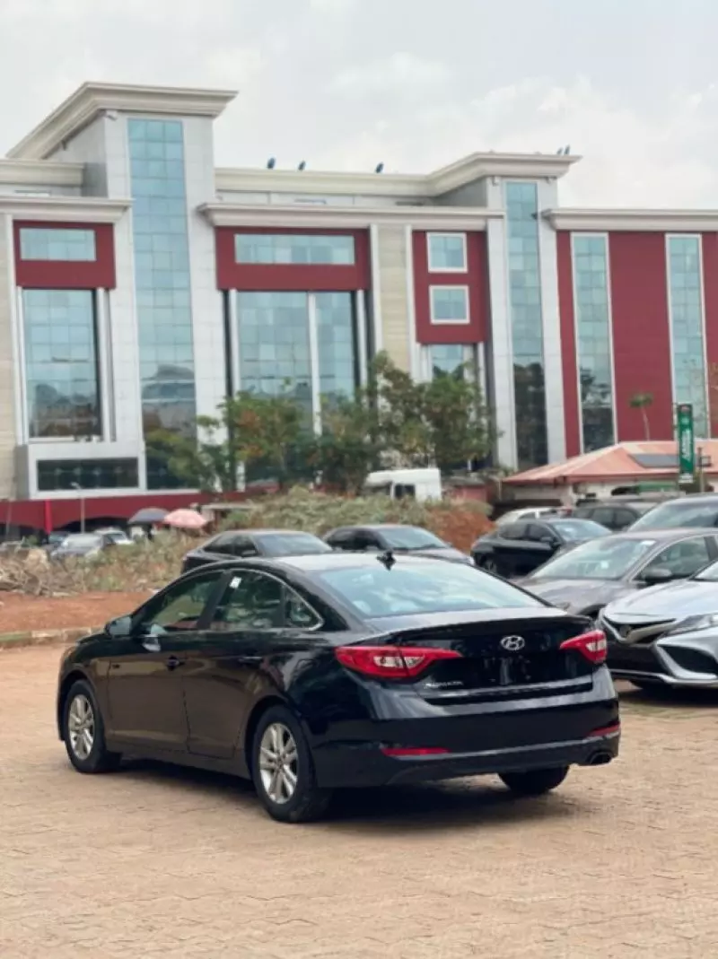 Hyundai Sonata   - 2017