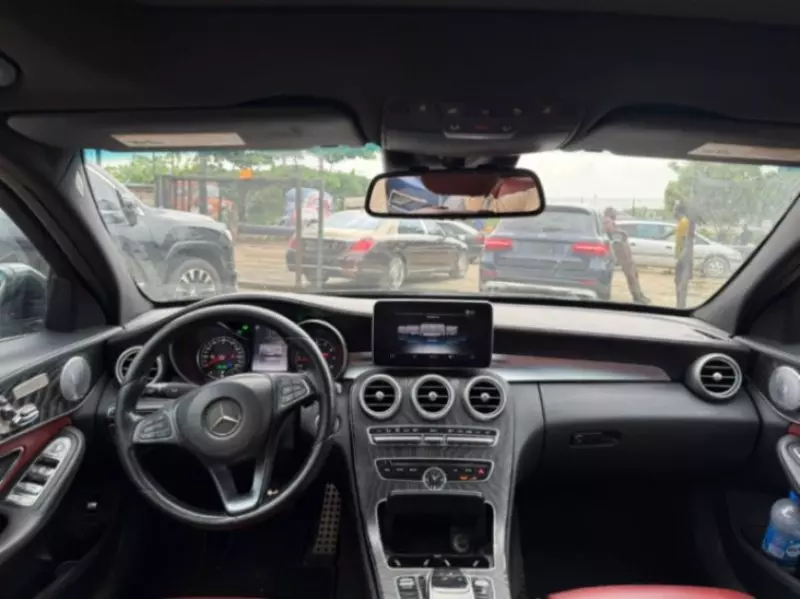 Mercedes-Benz C 300   - 2016
