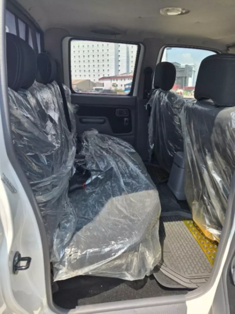 Nissan NP 300   - 2020