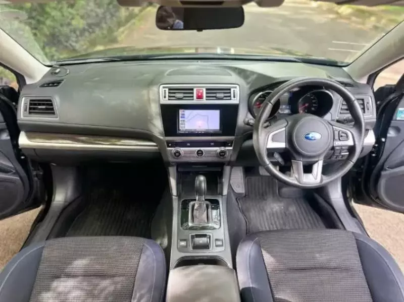 Subaru Outback   - 2017